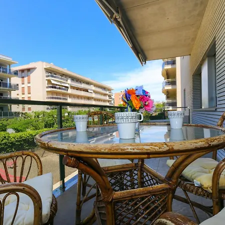 Apartment Joel One Only Families Planet Costa Dorada Salou